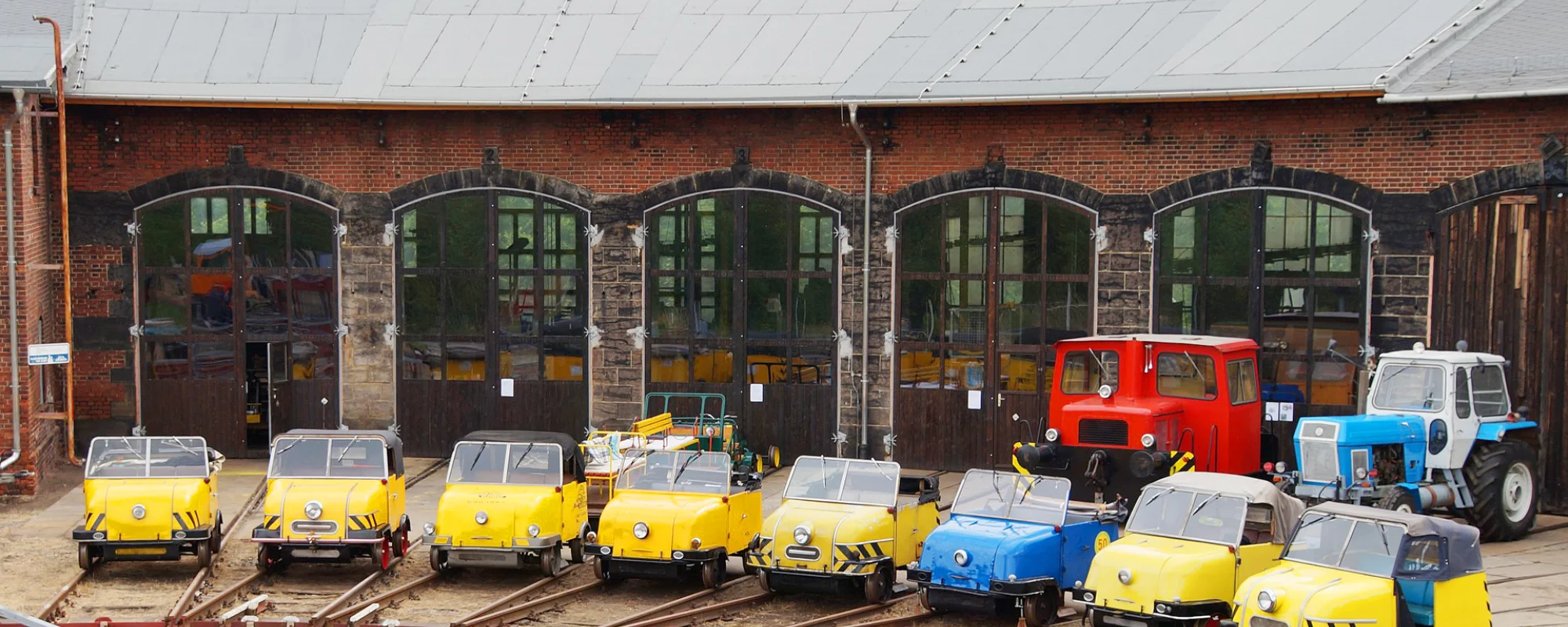 schienentrabifahrten_muldental_banner_bahn_106_5.jpg